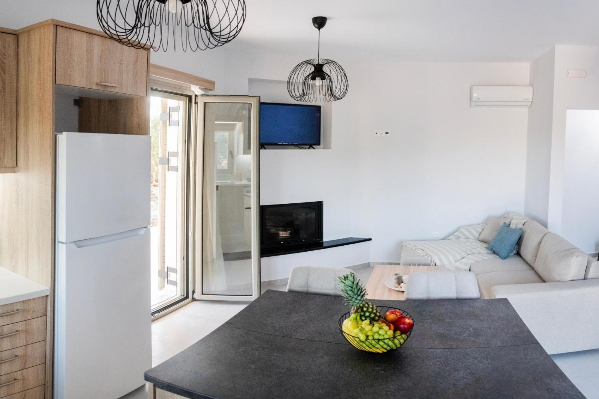 Holiday home Alonakia